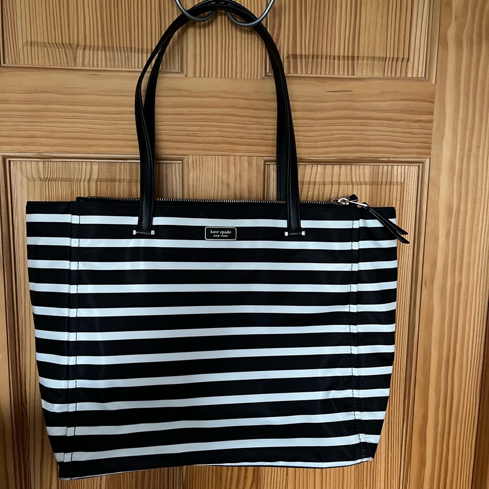 Women’s Kate Spade bag